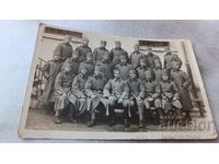 Снимка Сръбски офицери и войници