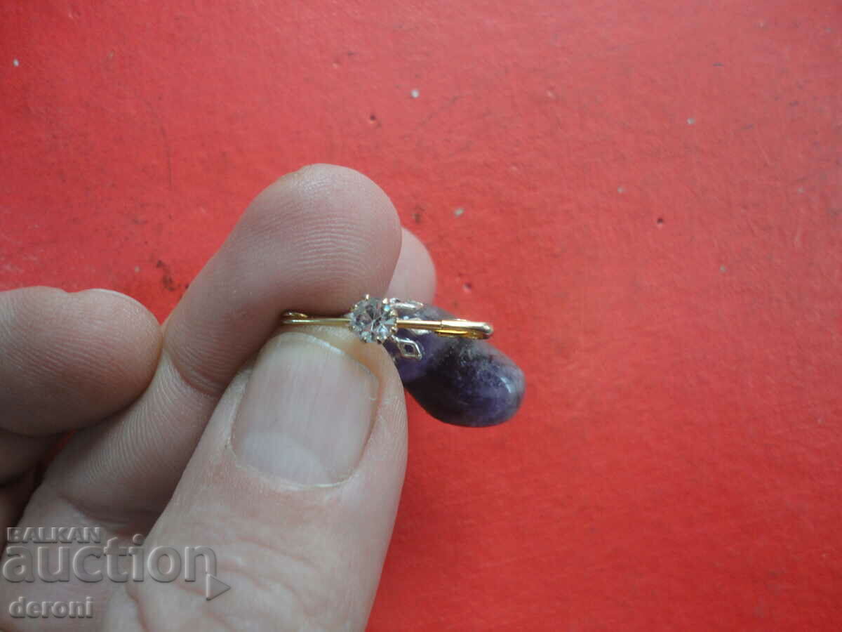 Delivery of Locket with brooch 2