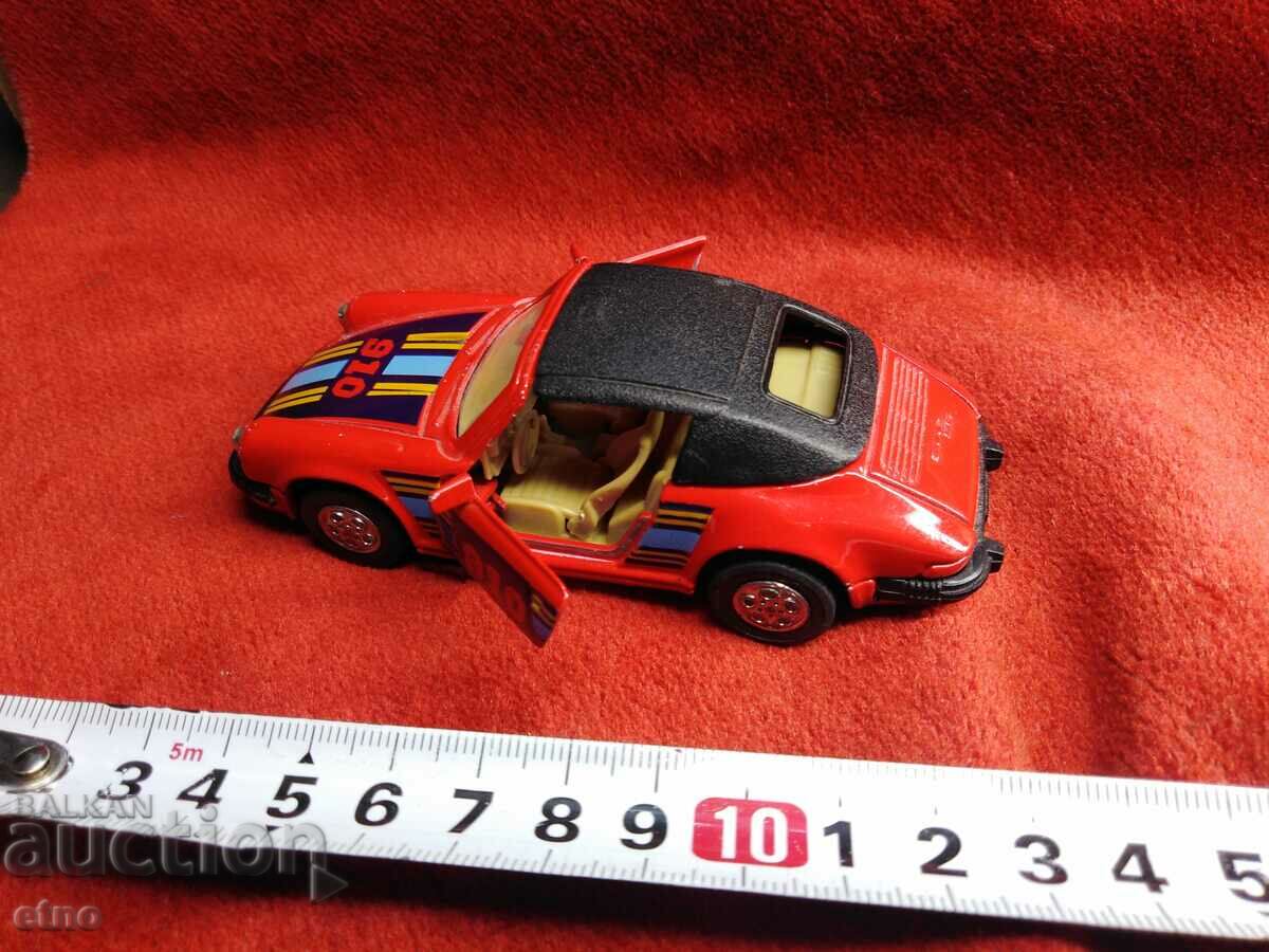 Porsche 911 convertible, toy, toys with price 10.00 BGN | € 5.11 Porsche 911 convertible, toy, toys with price 10.00 BGN | € 5.11