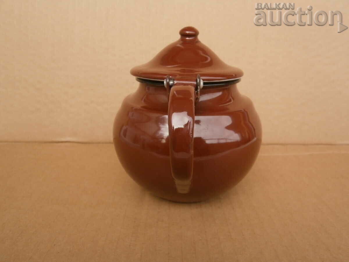 Auction Vintage enamel teapot 50s retro mini Auction Vintage enamel teapot 50s retro mini
