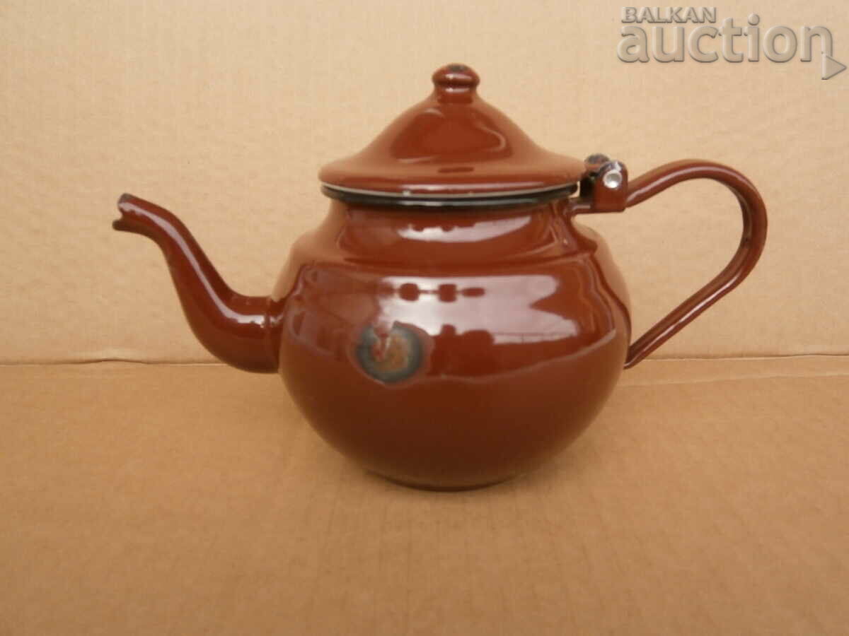 Delivery of Vintage enamel teapot 50s retro mini Delivery of Vintage enamel teapot 50s retro mini