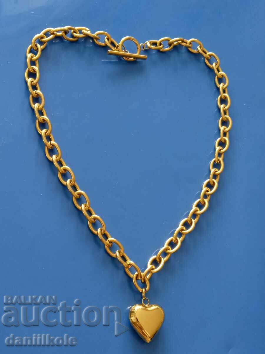 *$*Y*$* VERY STRONG HEART CHAIN GOLD STYLISH AWESOME *$*Y*$*