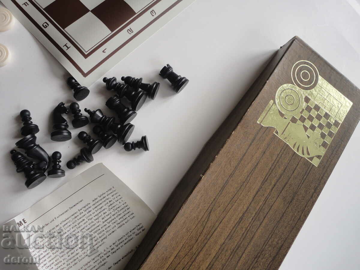 German chess and checkers with price 20.00 BGN | € 10.23 German chess and checkers with price 20.00 BGN | € 10.23