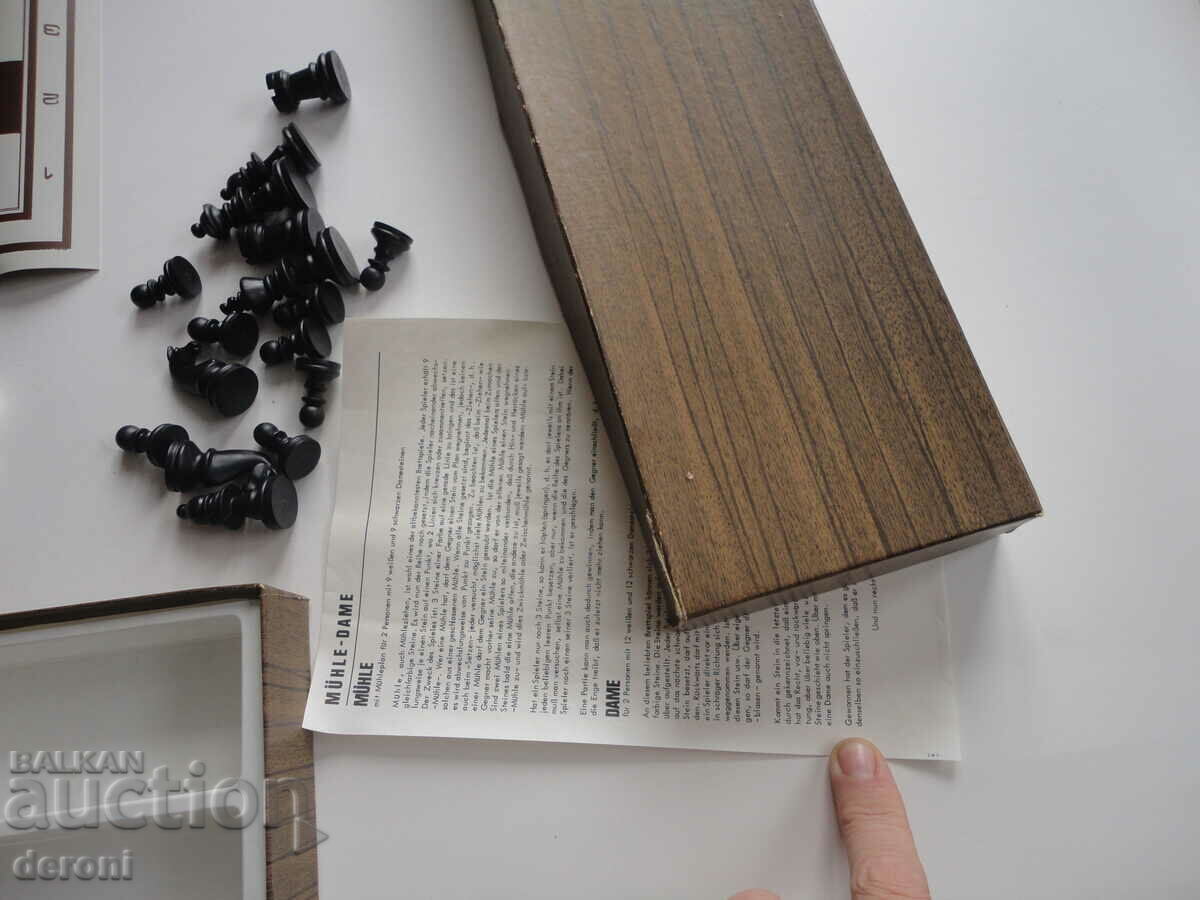 German chess and checkers - 5 German chess and checkers - 5