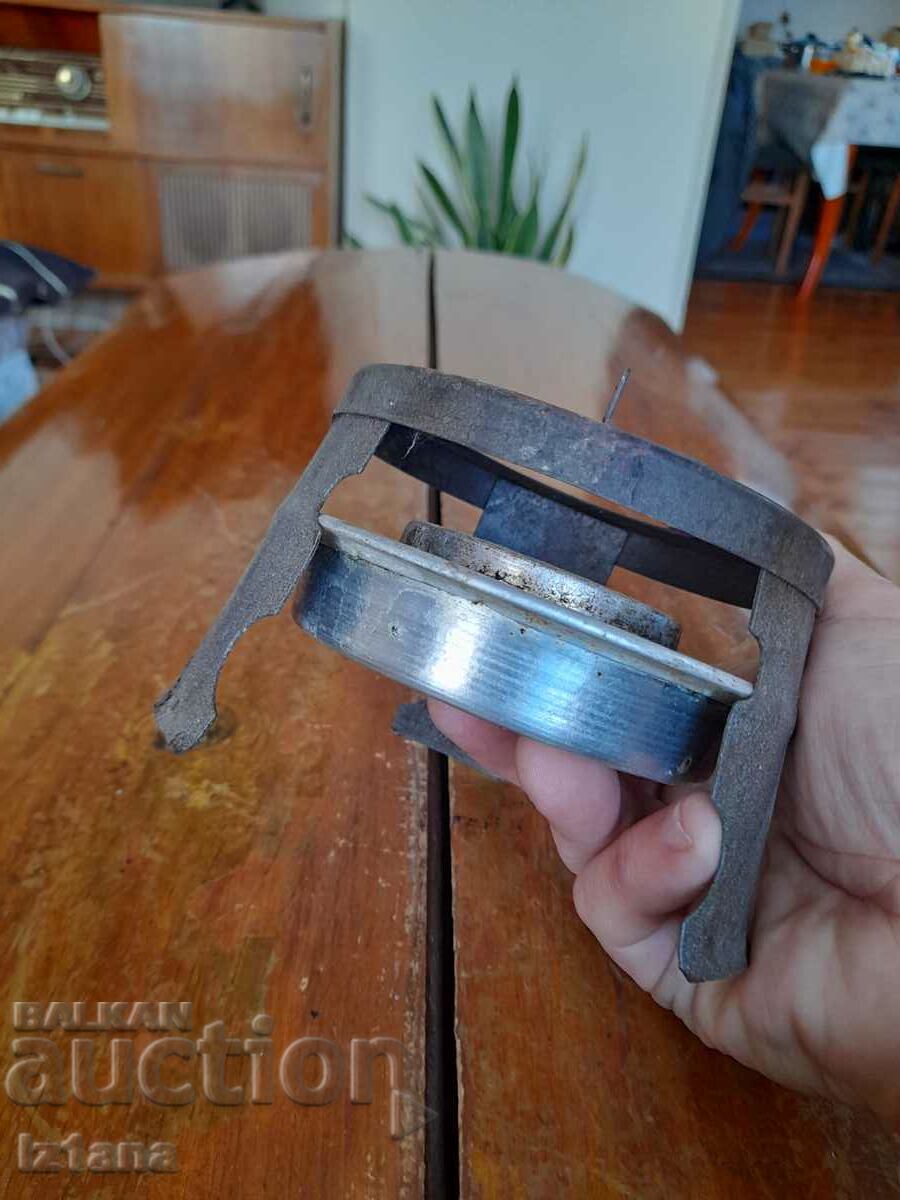 Auction  Old alcohol stove, alcohol tank