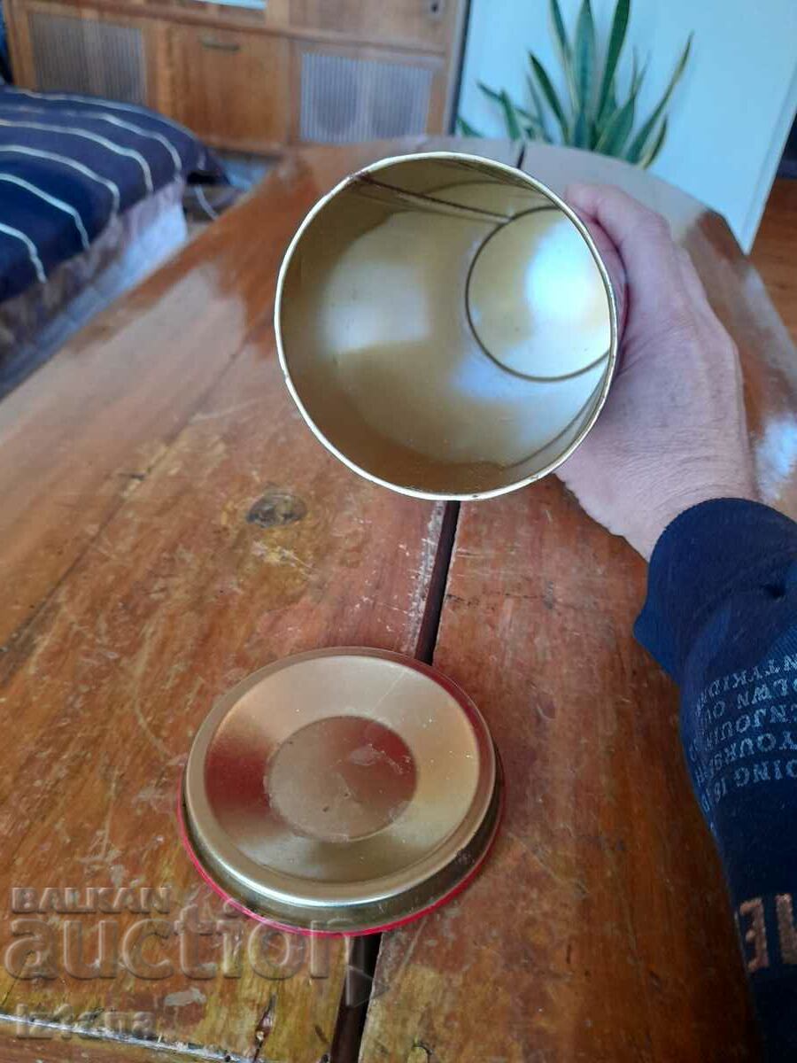 An old can of Coca Cola, Coca Cola - 5 An old can of Coca Cola, Coca Cola - 5