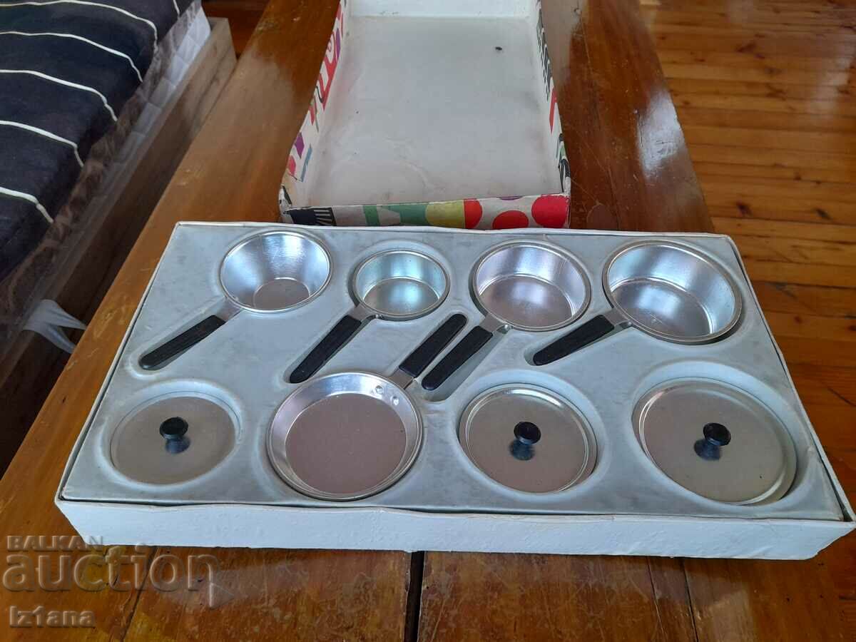 Auction Old Children's kitchen set Auction Old Children's kitchen set