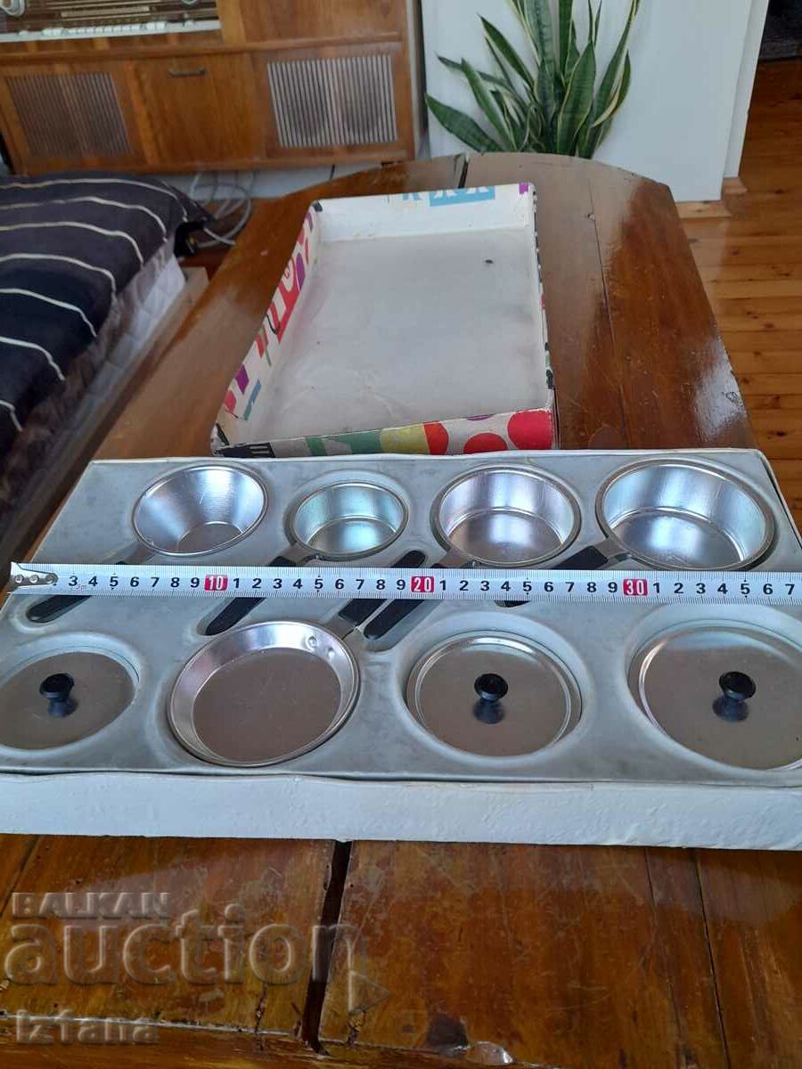 Old Children's kitchen set - 6 Old Children's kitchen set - 6