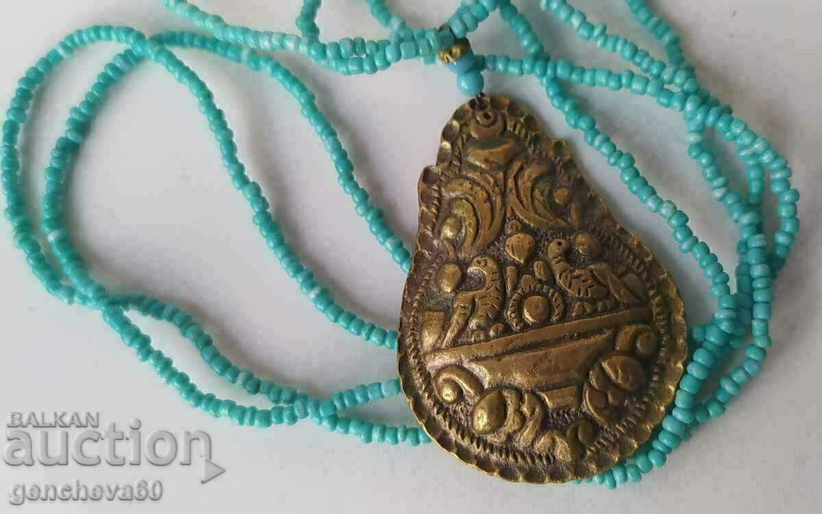 Licitație Bijuterie etno veche din bronz, colier, mărgele Licitație Bijuterie etno veche din bronz, colier, mărgele