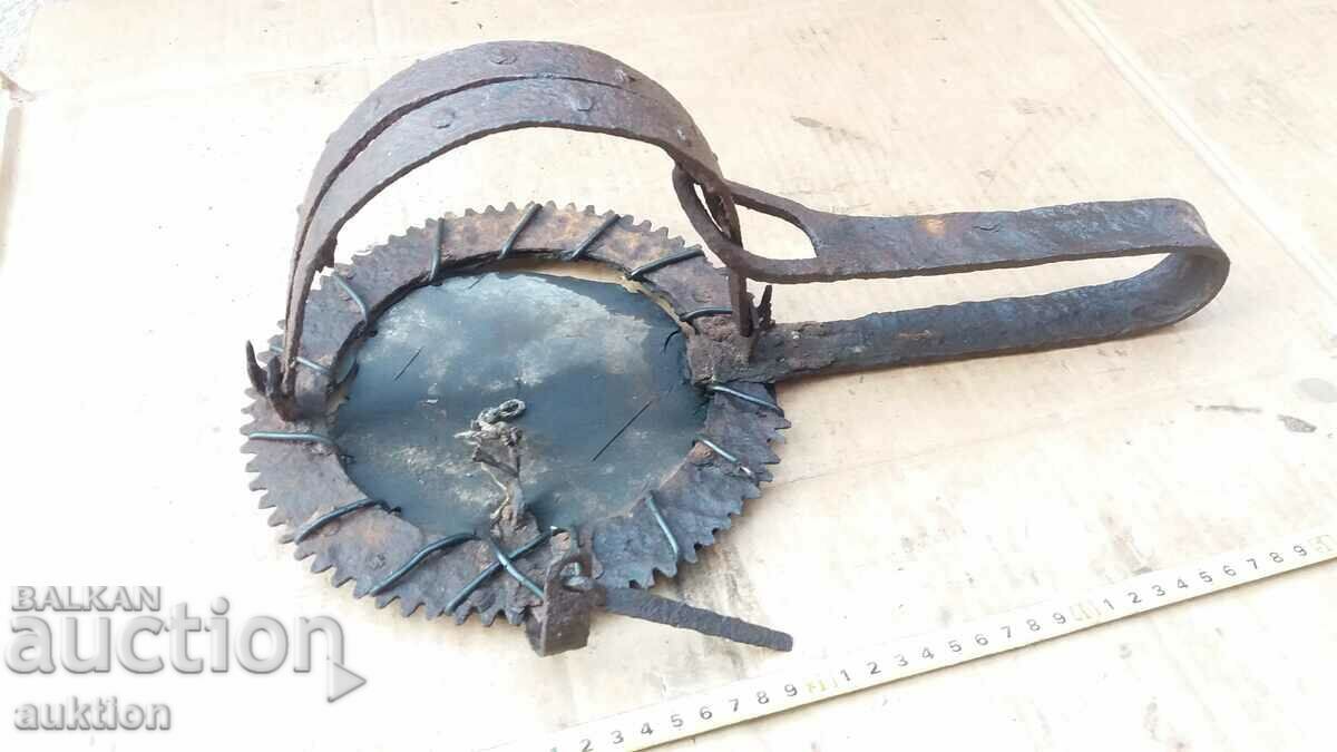 Auction OLD WROUGHT TRAP FOR RATS, JACKALS, ETC. Auction OLD WROUGHT TRAP FOR RATS, JACKALS, ETC.