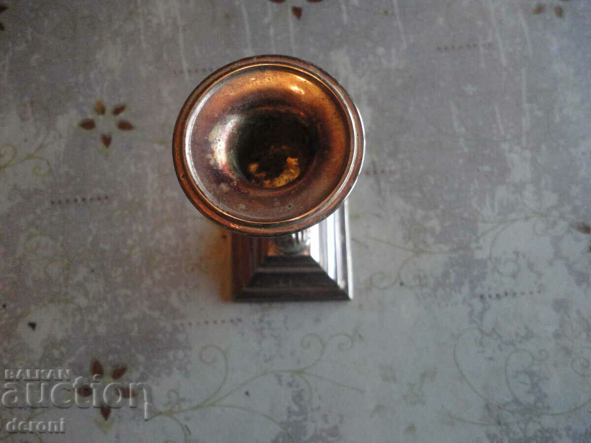 Auction A great silver plated candle holder 3 Auction A great silver plated candle holder 3