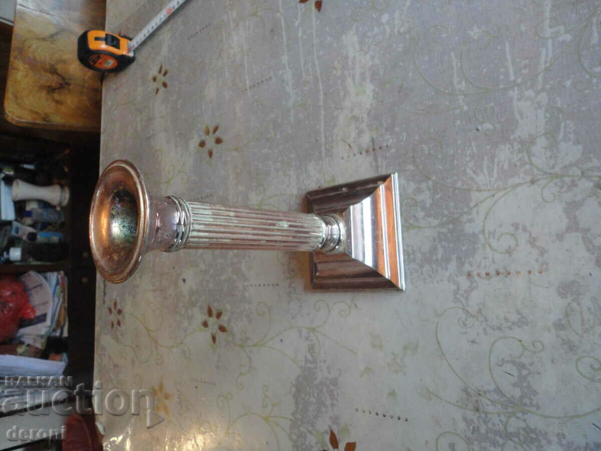 A great silver plated candle holder 3 - 5 A great silver plated candle holder 3 - 5