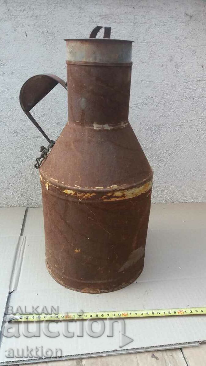 Аукцион МЕТАЛЕН ГЮМ ЗА МЛЯКО И ТЕЧНОСТИ - 8 ЛИТРА Аукцион МЕТАЛЕН ГЮМ ЗА МЛЯКО И ТЕЧНОСТИ - 8 ЛИТРА