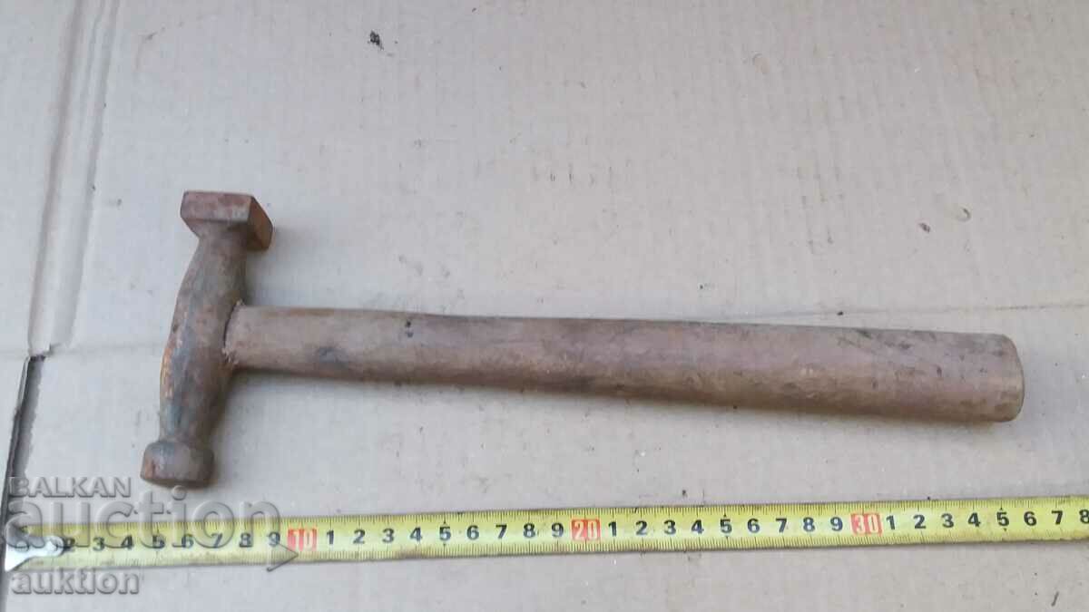 EXCELLENT CRAFTSMAN HAMMER - GERMAN with price 18.99 BGN | € 9.71 EXCELLENT CRAFTSMAN HAMMER - GERMAN with price 18.99 BGN | € 9.71