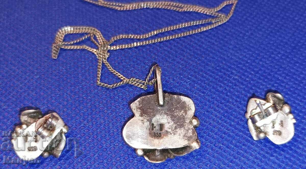 Delivery of Very stylish, beautiful and valuable set. Delivery of Very stylish, beautiful and valuable set.