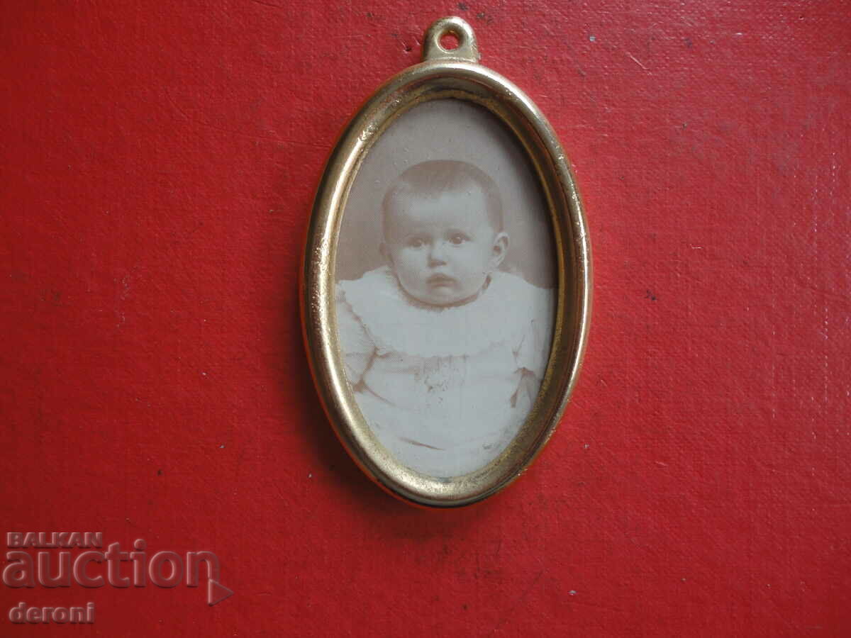 Auction German Gilt Bronze Photo Frame Pictures Picture 2 Auction German Gilt Bronze Photo Frame Pictures Picture 2