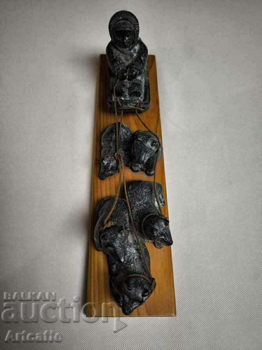 Licitație Sculptură de sanie de câini eschimosi