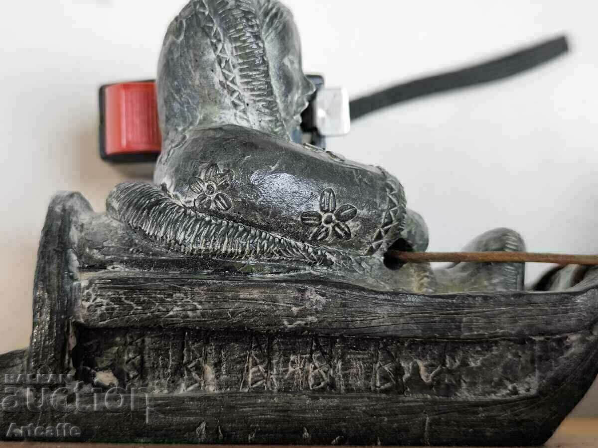 Eskimo dog sled sculpture - 7