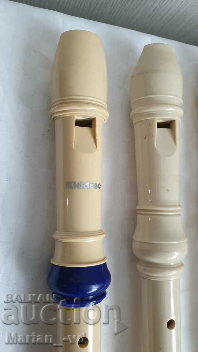 Three plastic flutes with price 50.00 BGN | € 25.56 Three plastic flutes with price 50.00 BGN | € 25.56