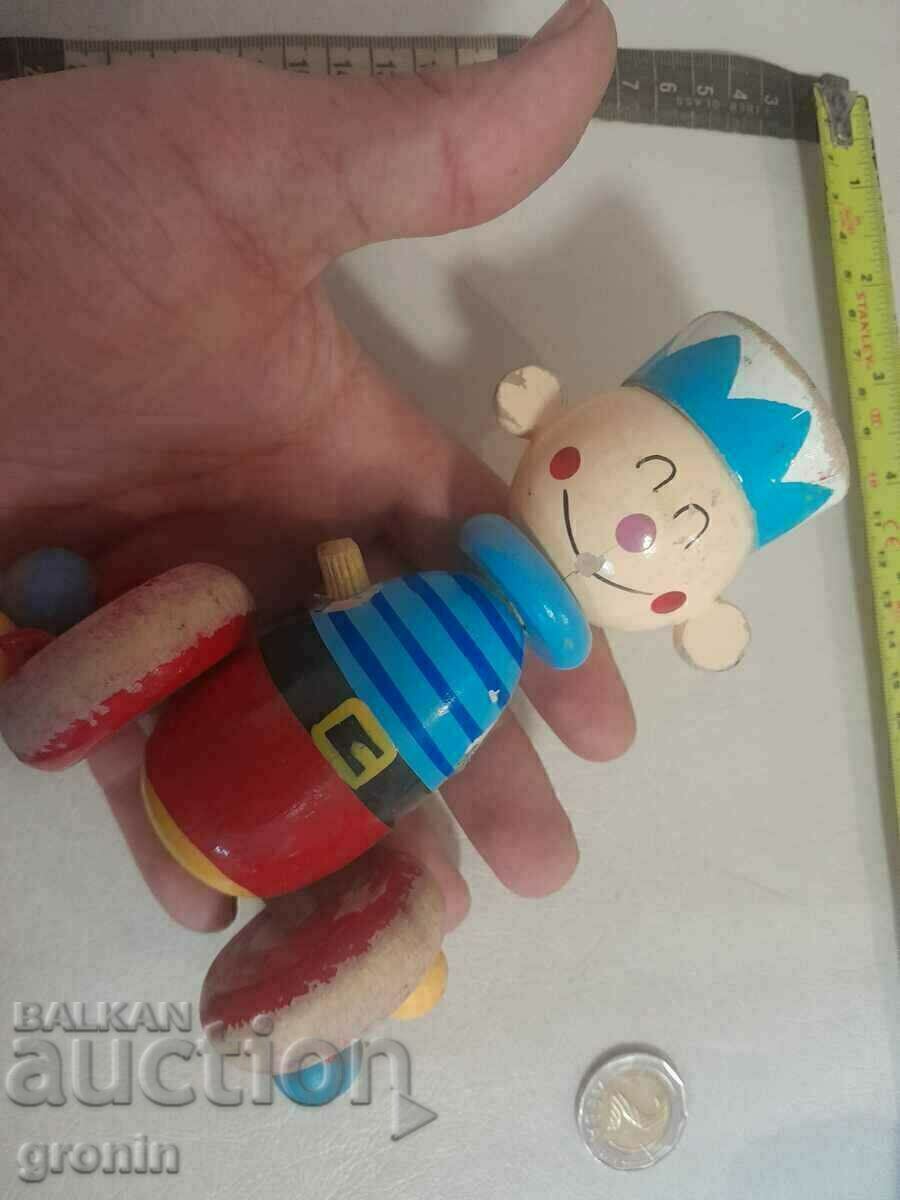 Jucărie veche din lemn - 5 Jucărie veche din lemn - 5