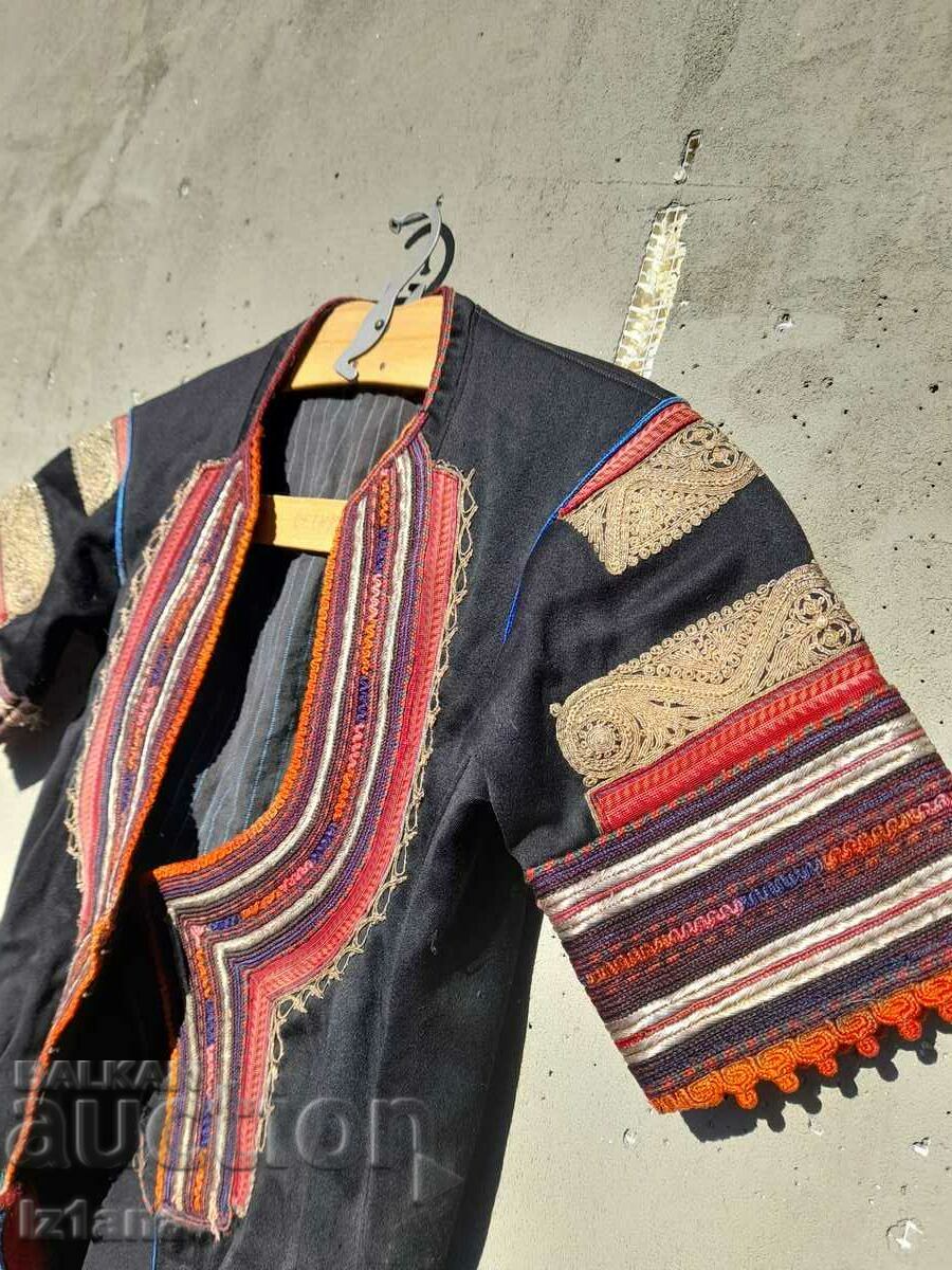 Auction Ancient folk costume, Saya Auction Ancient folk costume, Saya