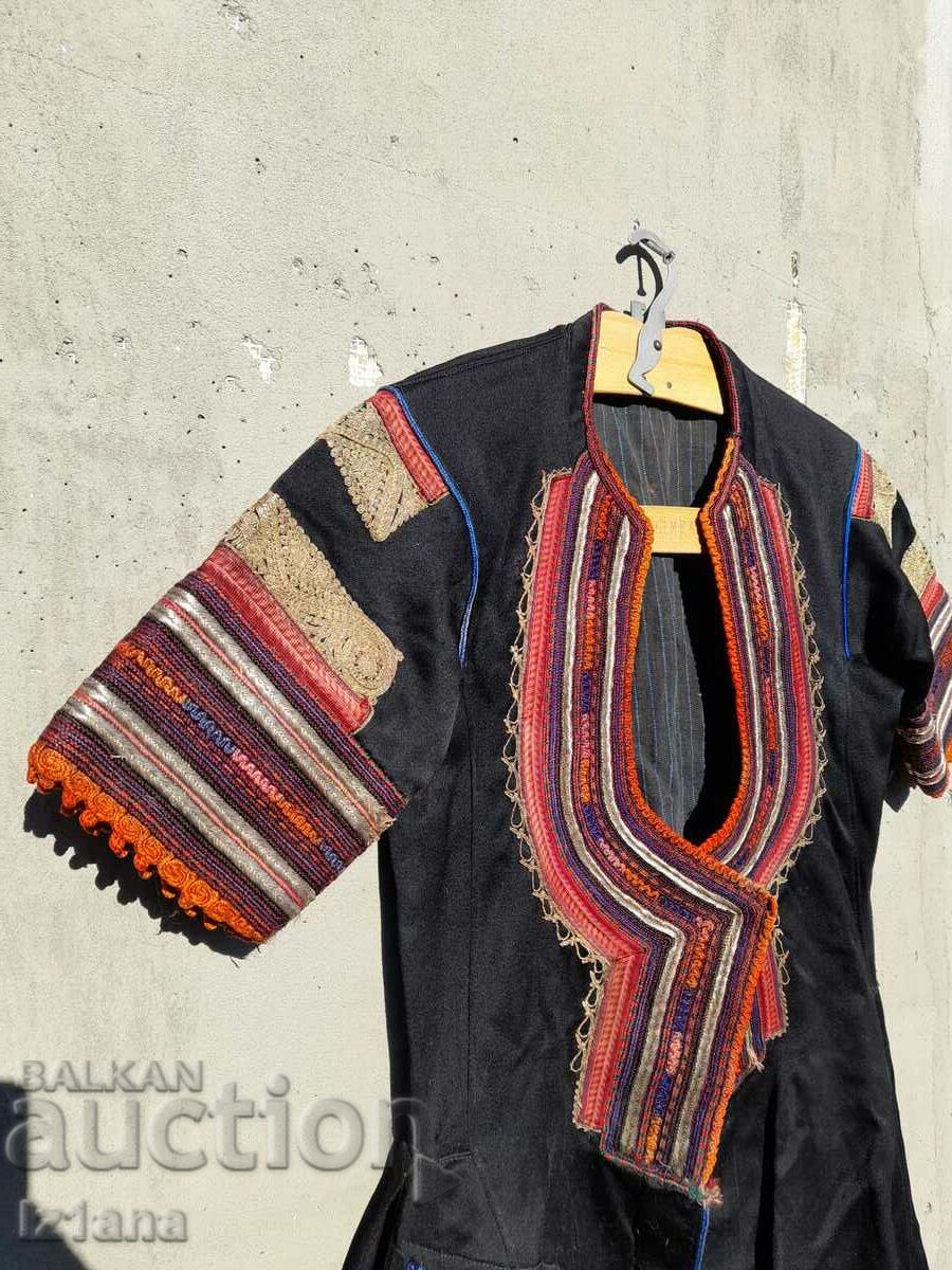 Delivery of Ancient folk costume, Saya Delivery of Ancient folk costume, Saya