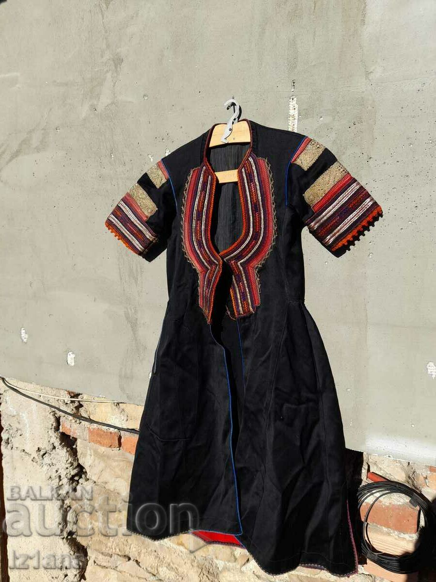 Αρχαία λαϊκή φορεσιά, Saya