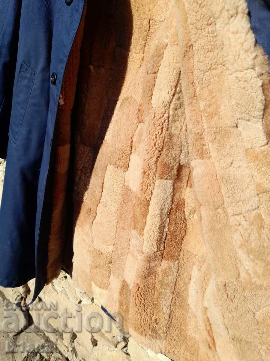 Delivery of Old fur coat Delivery of Old fur coat