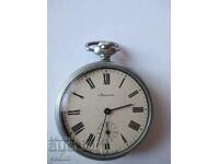 Το πλοίο κεραυνός δουλεύει