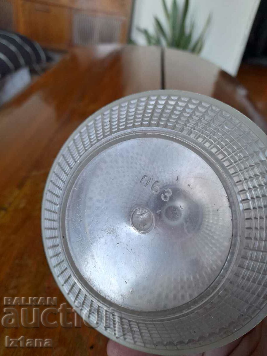 Delivery of Old plastic sugar bowl Delivery of Old plastic sugar bowl