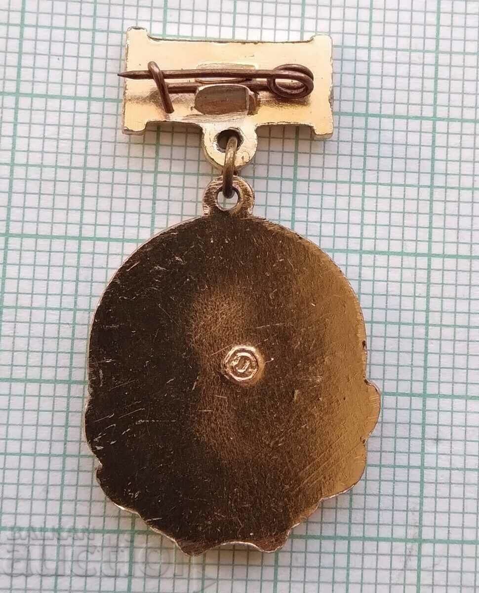 Auction 14443 Badge - Lenin Auction 14443 Badge - Lenin