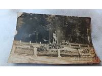 Пощенска картичка Вършецъ Фонтана въ парка Гр. Пасковъ 1930