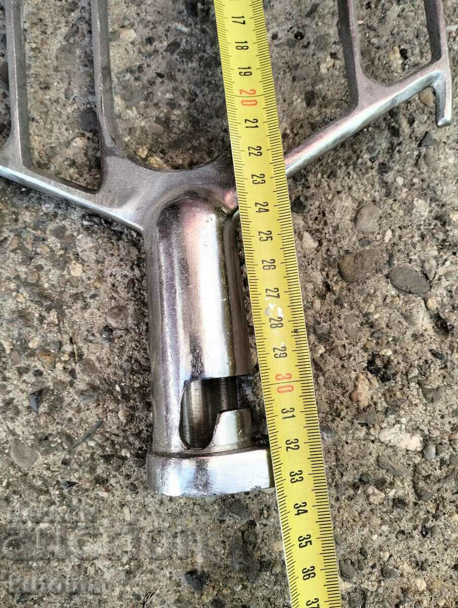Old soup stirrer for a planetary mixer with price 104.99 BGN | € 53.68 Old soup stirrer for a planetary mixer with price 104.99 BGN | € 53.68
