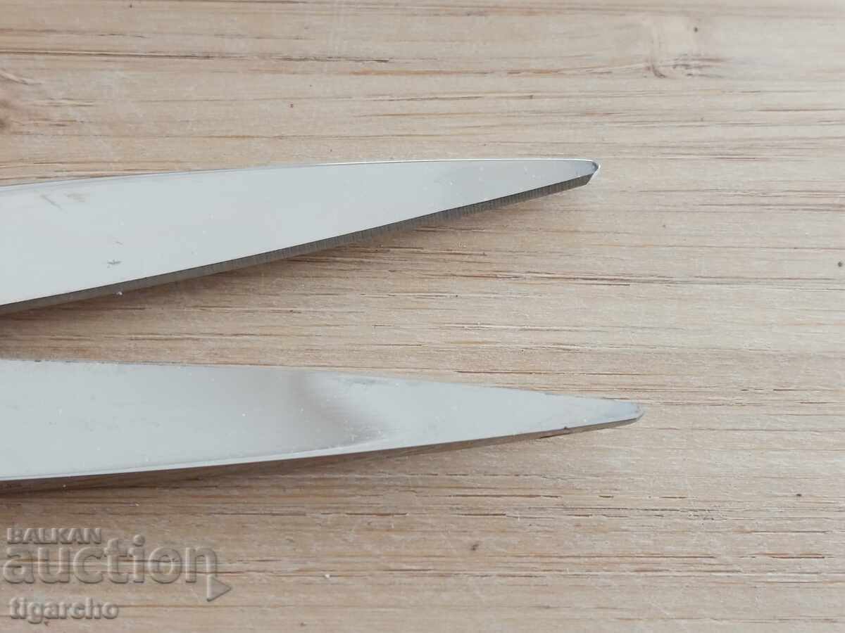 Auction Scissors Auction Scissors