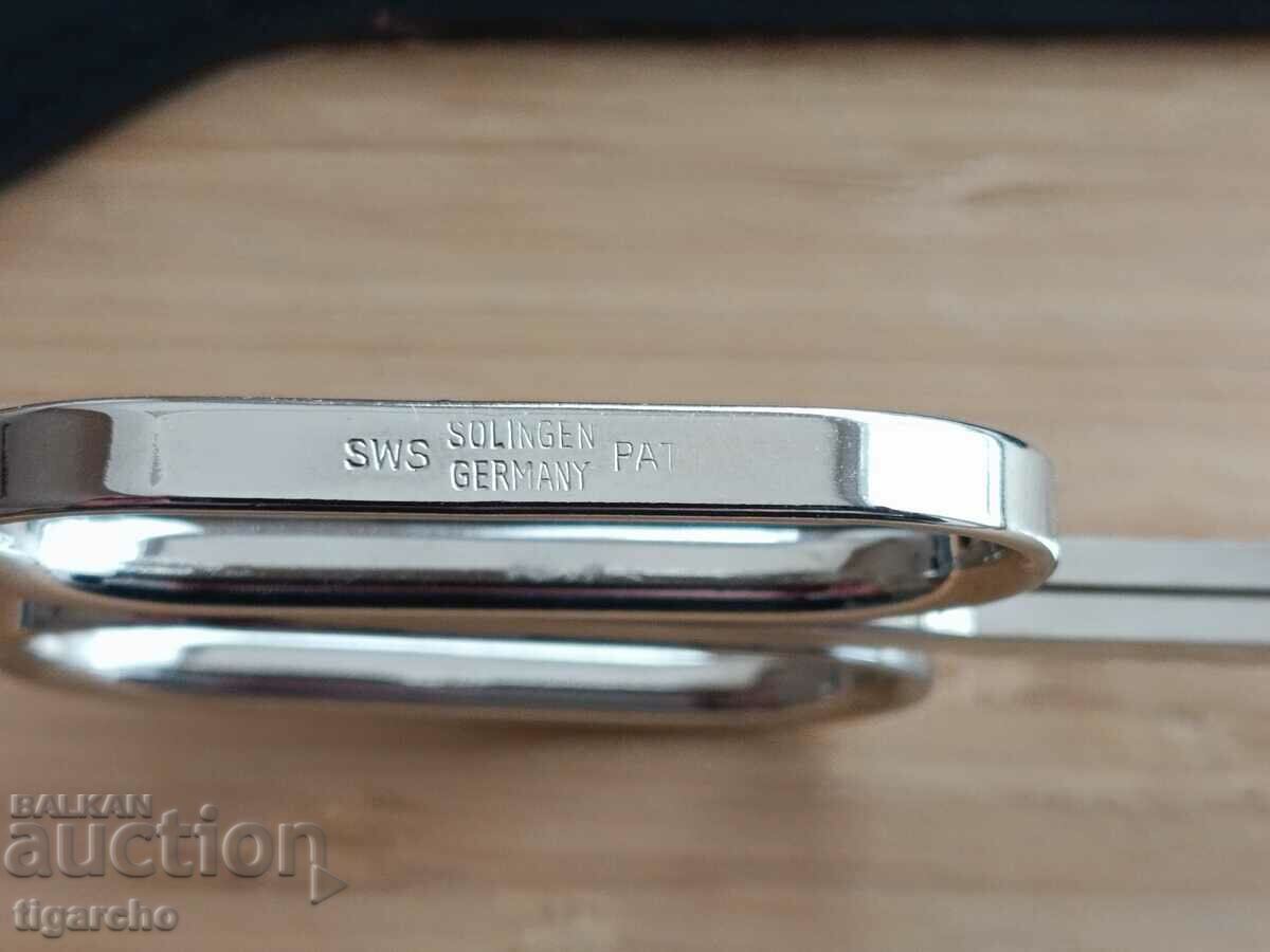 Scissors - 5 Scissors - 5