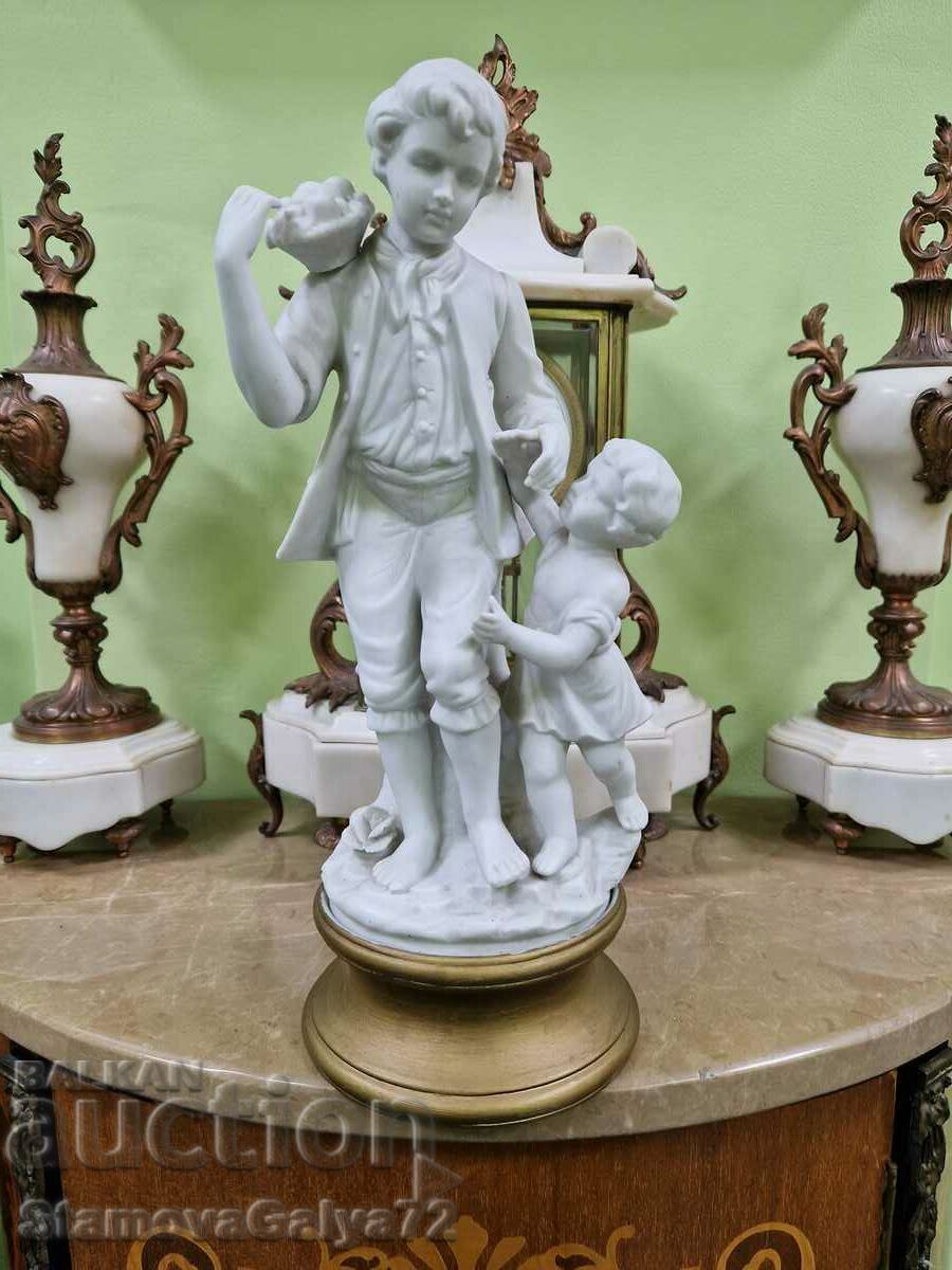 Beautiful antique Italian porcelain figure statuette