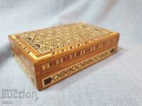 Cutie de bijuterii din lemn incrustat și exotic
