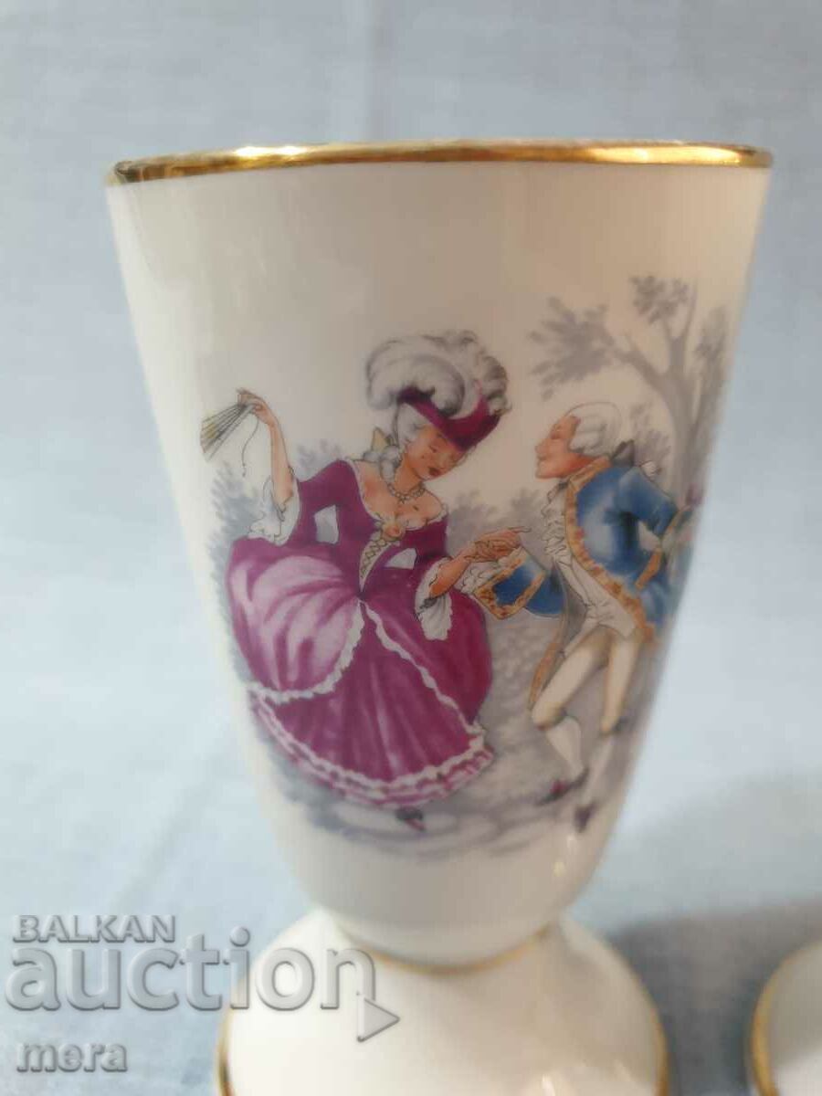 Auction Vintage French Porcelain Cups Decors de Paris Auction Vintage French Porcelain Cups Decors de Paris