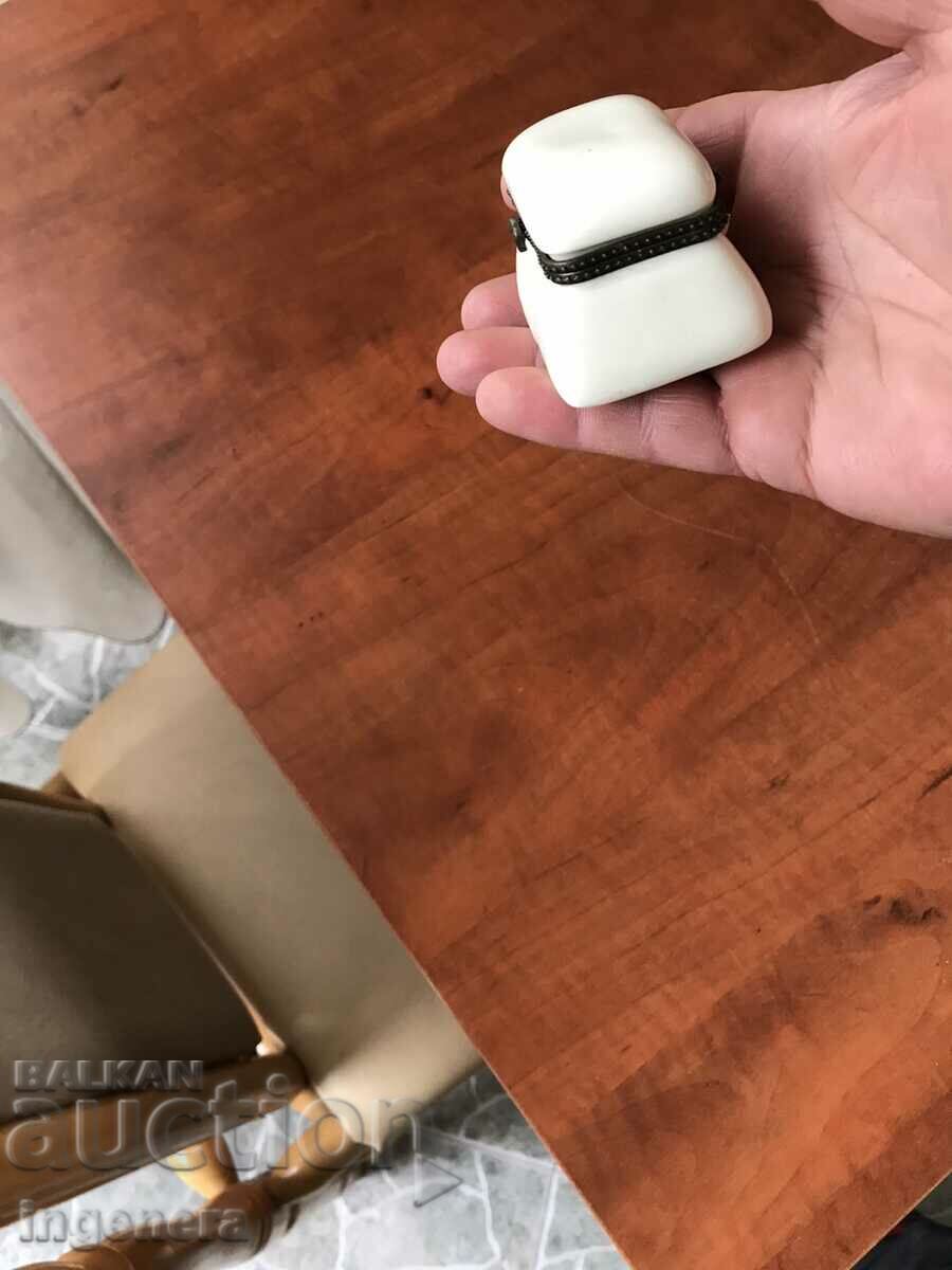 PORCELAIN BOX BOX BRASS HARDWARE BEAUTY - 5 PORCELAIN BOX BOX BRASS HARDWARE BEAUTY - 5