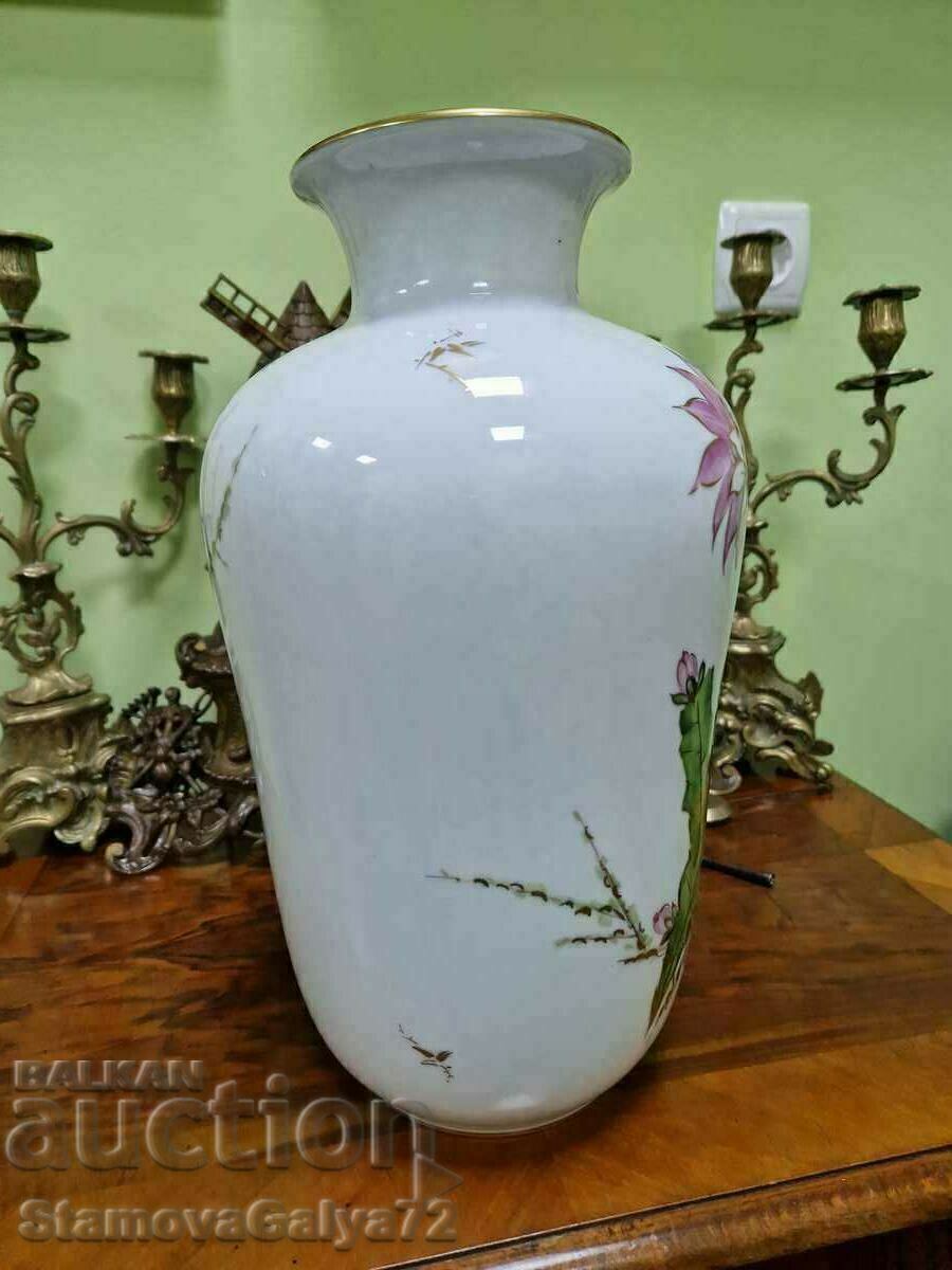 Auction Unique Large Antique German Rosenthal Porcelain Vase Auction Unique Large Antique German Rosenthal Porcelain Vase