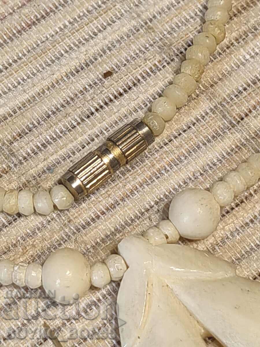 Auction Antique Women's Necklace Auction Antique Women's Necklace