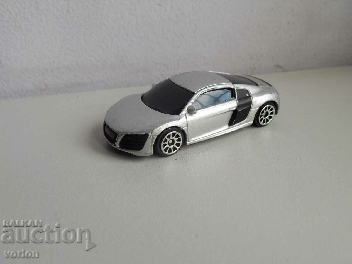 Cart: Audi R8 V10 - Uni Fortune.