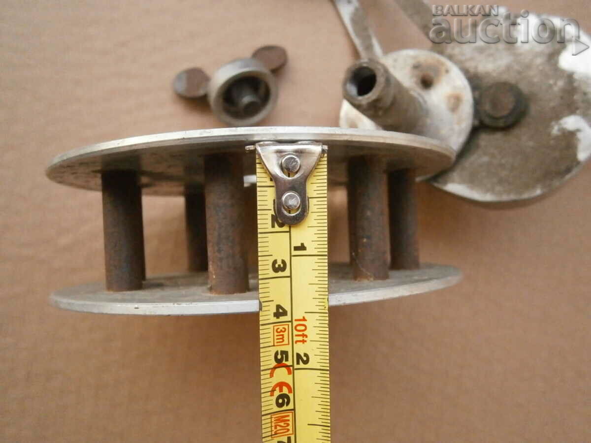 huge catfish fishing reel - 7