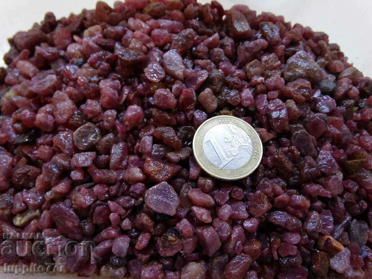 natural ruby corundum 7500 carats/1500 g. 700 pcs +lot with price 2250.00 BGN | € 1150.41 natural ruby corundum 7500 carats/1500 g. 700 pcs +lot with price 2250.00 BGN | € 1150.41