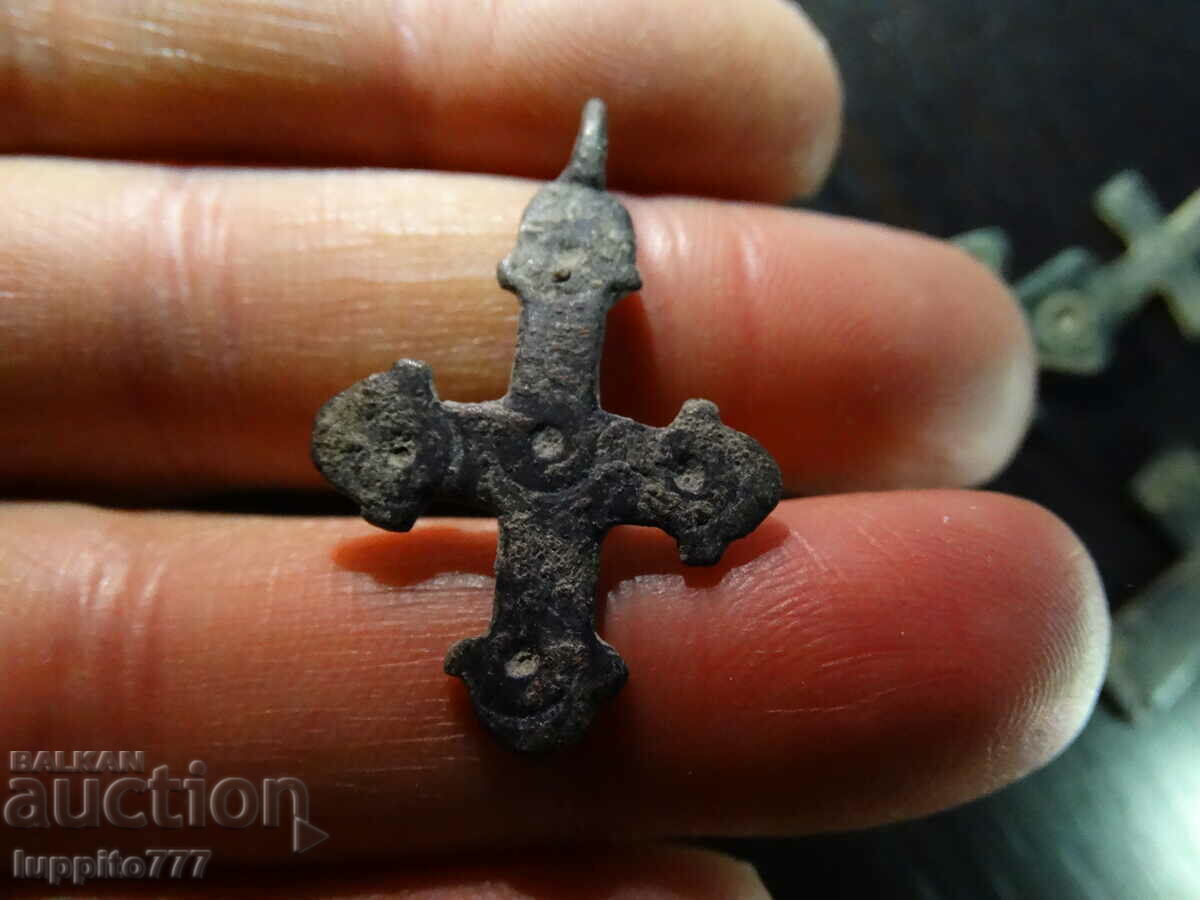 antique crosses brass/bronze 6 pieces lot - 6 antique crosses brass/bronze 6 pieces lot - 6