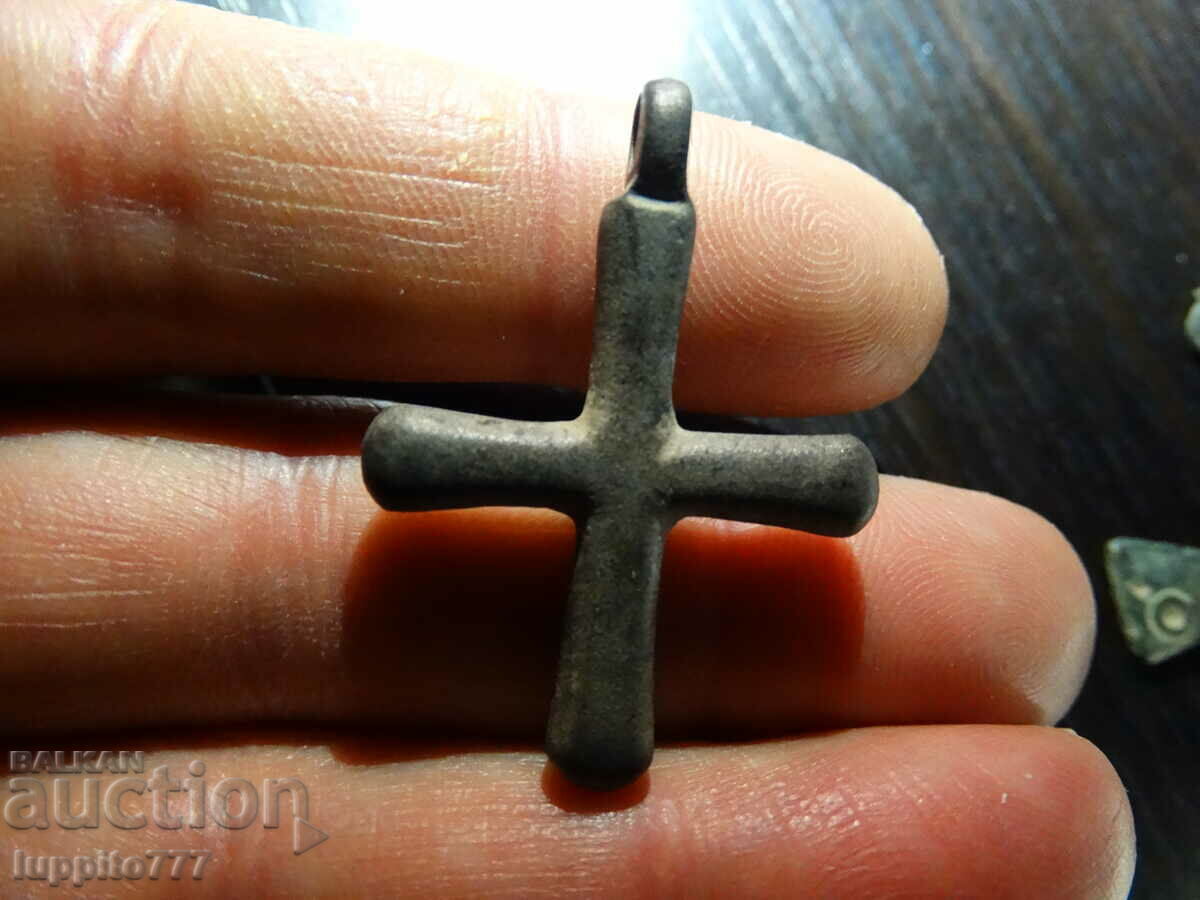 antique crosses brass/bronze 6 pieces lot - 7 antique crosses brass/bronze 6 pieces lot - 7