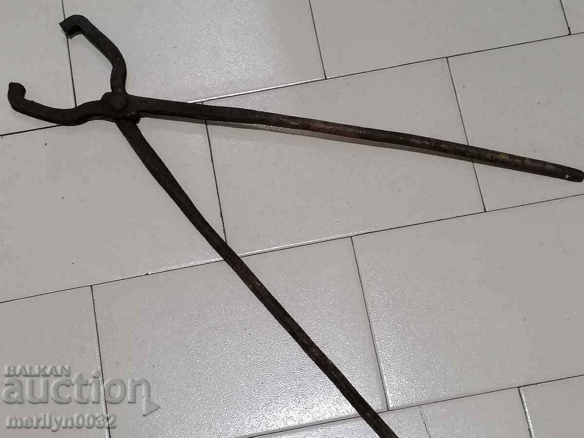 Old blacksmith's tongs, wrought iron, tile tool - 6 Old blacksmith's tongs, wrought iron, tile tool - 6