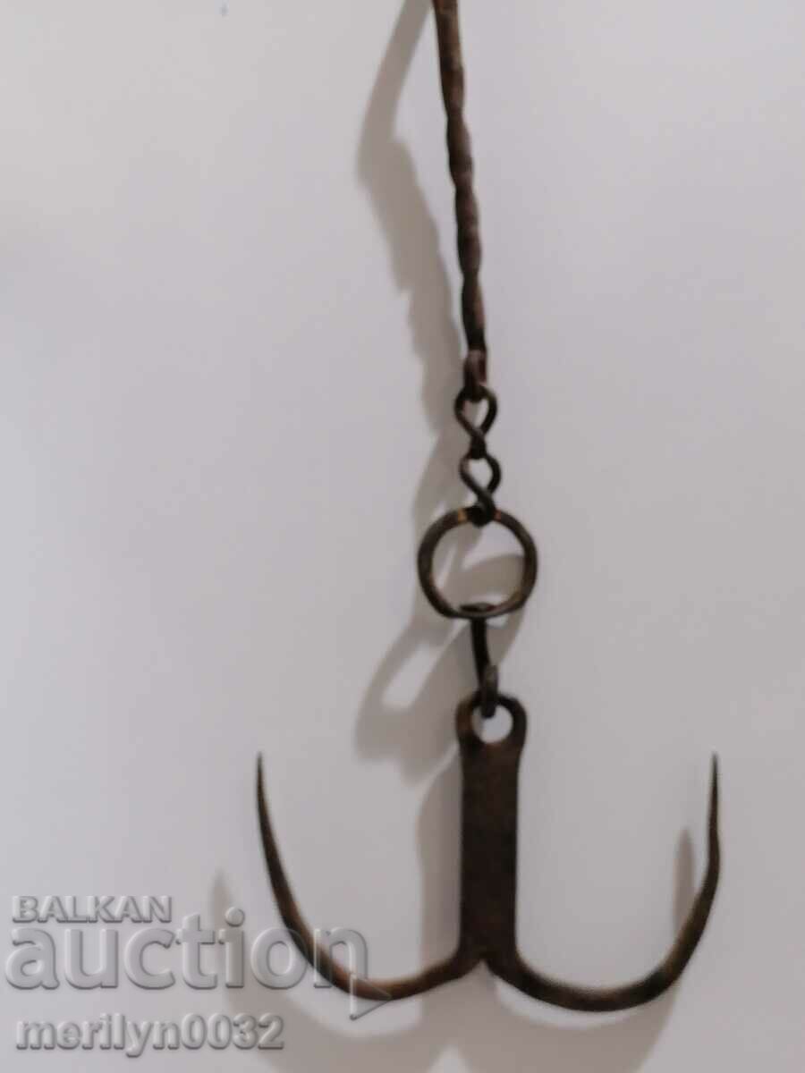 Αντίκα σφυρήλατο γάντζο για ξύσιμο, γάντζος με τιμή 36.00 BGN | € 18.41 Αντίκα σφυρήλατο γάντζο για ξύσιμο, γάντζος με τιμή 36.00 BGN | € 18.41