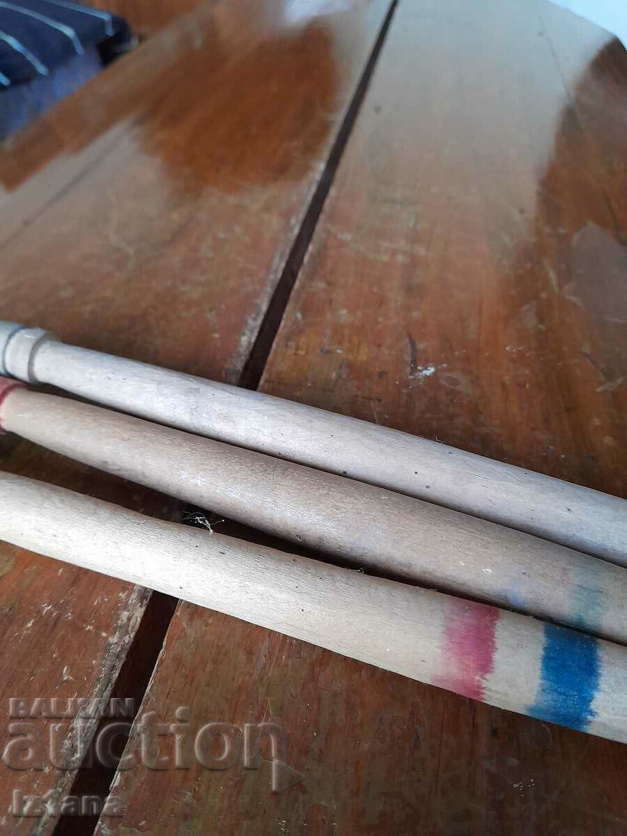 Auction Old spindle, spindles Auction Old spindle, spindles