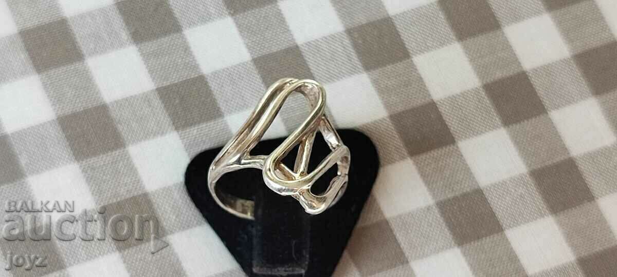 SILVER RING 3.68 GRAMS/ SAMPLING 925 with price 14.99 BGN | € 7.66 SILVER RING 3.68 GRAMS/ SAMPLING 925 with price 14.99 BGN | € 7.66